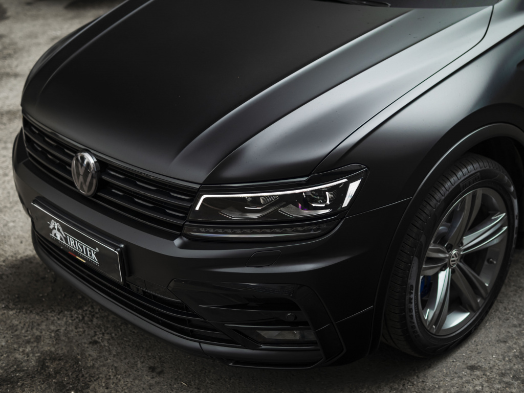 Volkswagen Tiguan оклейка 🚗 в черный матовый полиуретан PPF BLACK MATTE от  IRISTEK